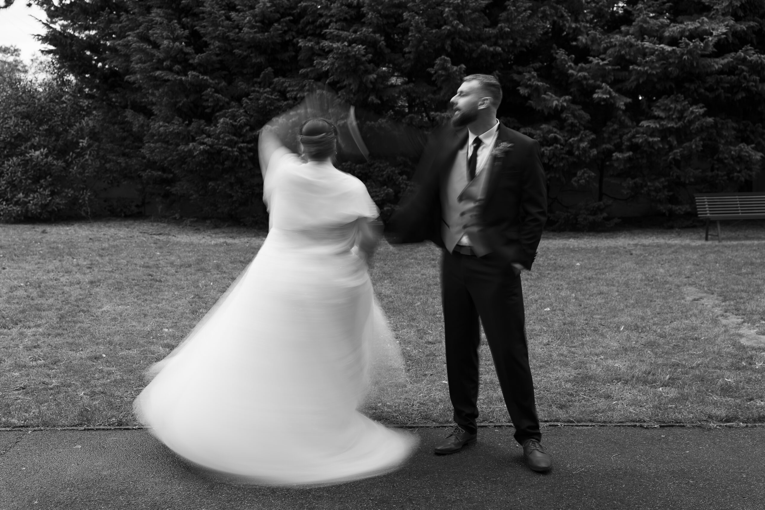 entree dans la salle mariage virginie et guillaume